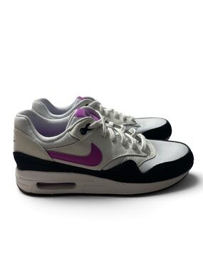 Nike Big Kids (GS) White & Purple Athletic Sneakers